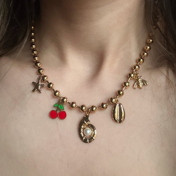 Collier Cherry