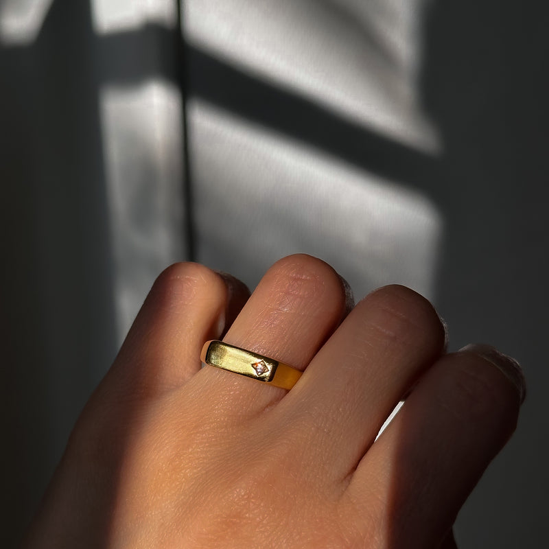 Bague Discrète