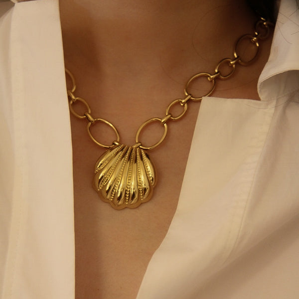 Collier coquille