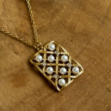 Collier Lamis